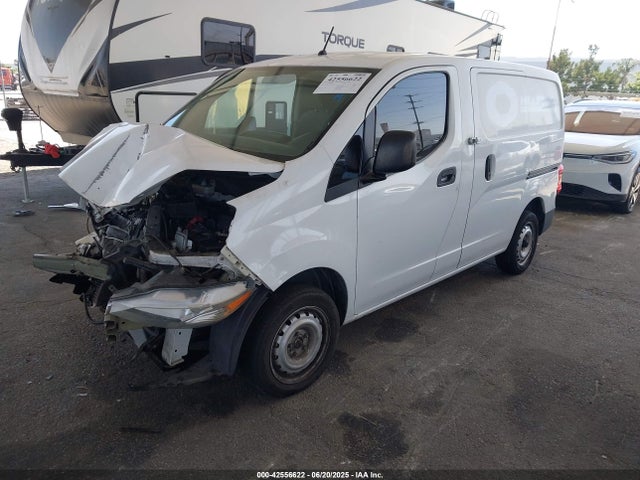 3N6CM0KN1GK695034 Nissan 2016