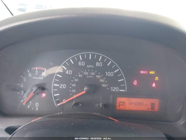 3N6CM0KN1GK695034 Nissan 2016