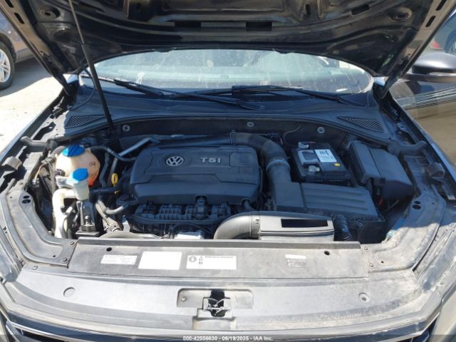 1VWBT7A32GC057629 Volkswagen 2016