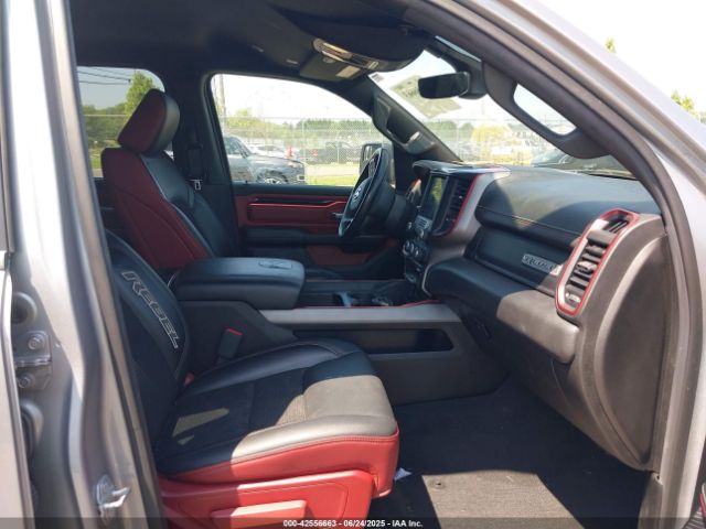 2019 RAM 1500 1C6SRFLT8KN797618 Photo 4