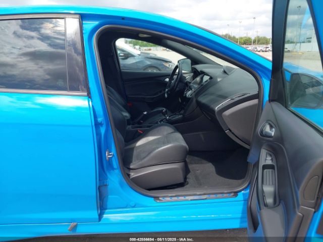 2016 FORD FOCUS RS WF0DP3TH5G4114916 Photo 4