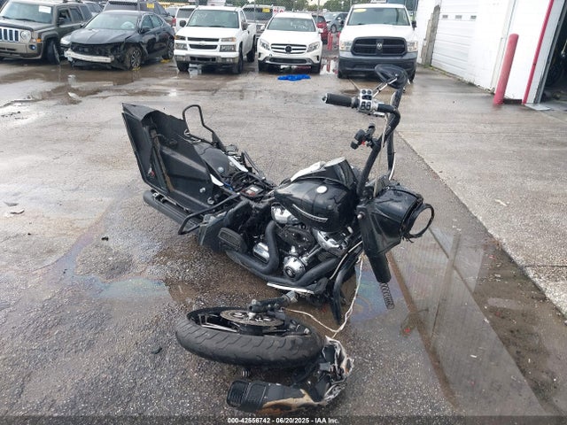 Harley-Davidson Flhr Road King 2017 1HD1FBC17HB619535 main image