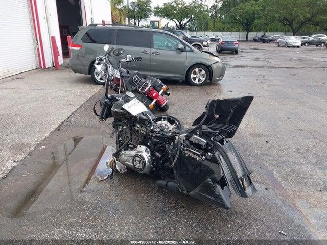 Harley-Davidson Flhr Road King 2017 1HD1FBC17HB619535 Image 3