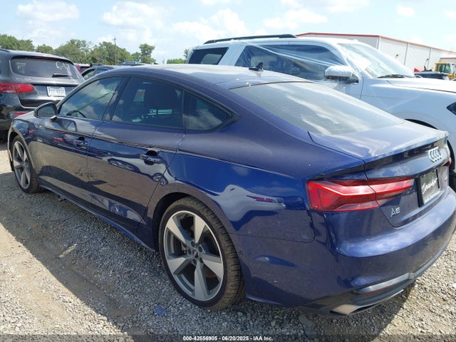 2021 AUDI A5 SPORTBACK WAUEACF53MA003365 Photo 2