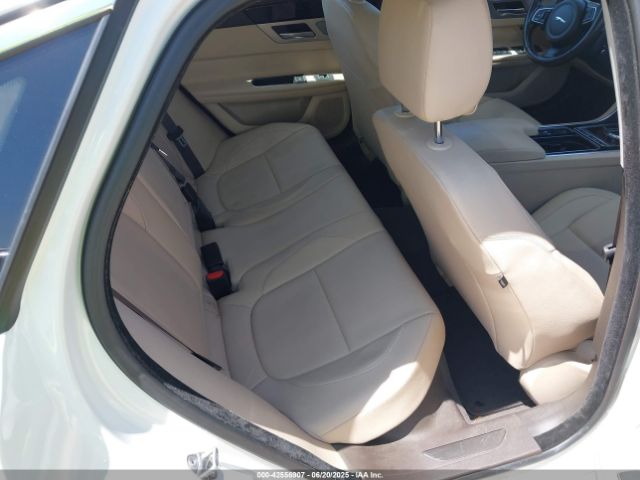 2017 JAGUAR XF SAJBD4BV3HCY43828 Photo 7