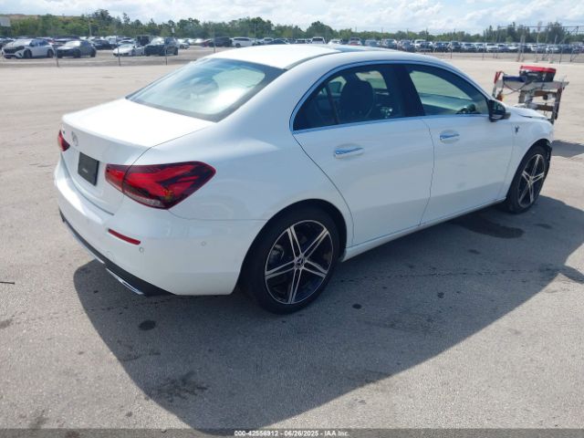 2020 MERCEDES-BENZ A 220 W1K3G4EB6LJ233590 Photo 3