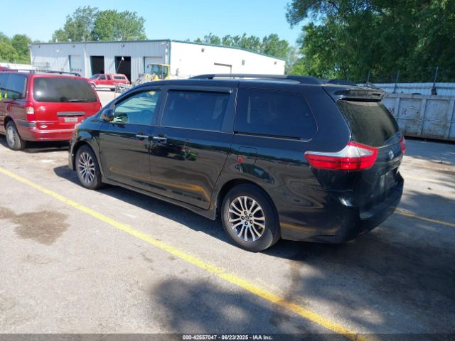 2020 TOYOTA SIENNA 5TDYZ3DC7LS035294 Photo 2