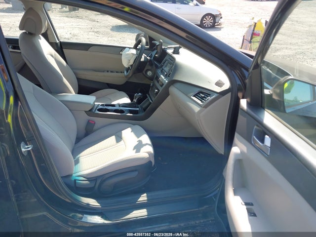 5NPE24AF7HH541927 Hyundai 2017