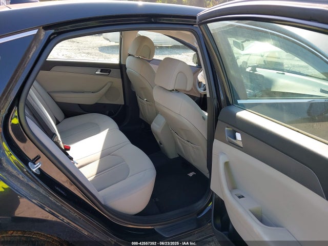 5NPE24AF7HH541927 Hyundai 2017