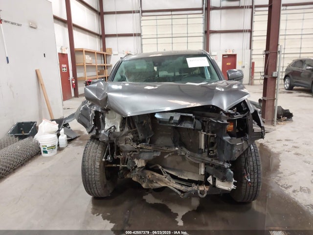 5TFRX5GN5KX164727 Toyota 2tr-fe