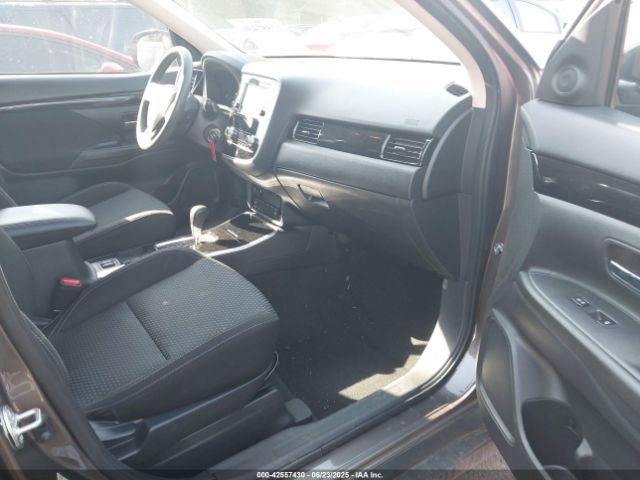 2020 MITSUBISHI OUTLANDER JA4AD2A33LZ045876 Photo 4