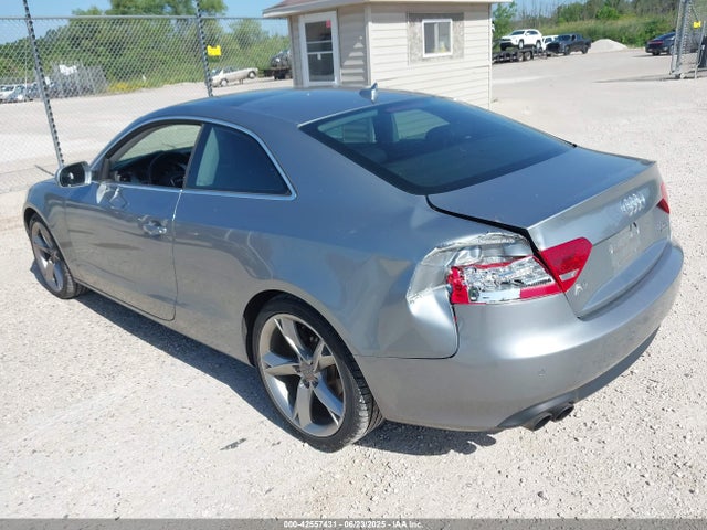 2011 AUDI A5 WAULFAFR7BA066918 Photo 2