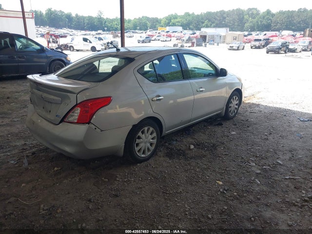 Nissan 2014 2014 3N1CN7AP1EK449466 Image 4