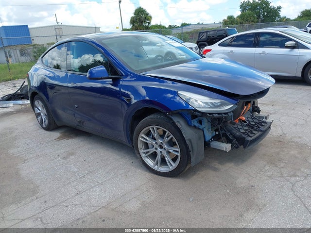 2020 TESLA MODEL Y 5YJYGDEFXLF001973 Photo 0