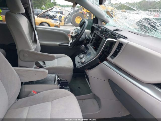 2015 TOYOTA SIENNA 5TDKK3DC6FS688844 Photo 4