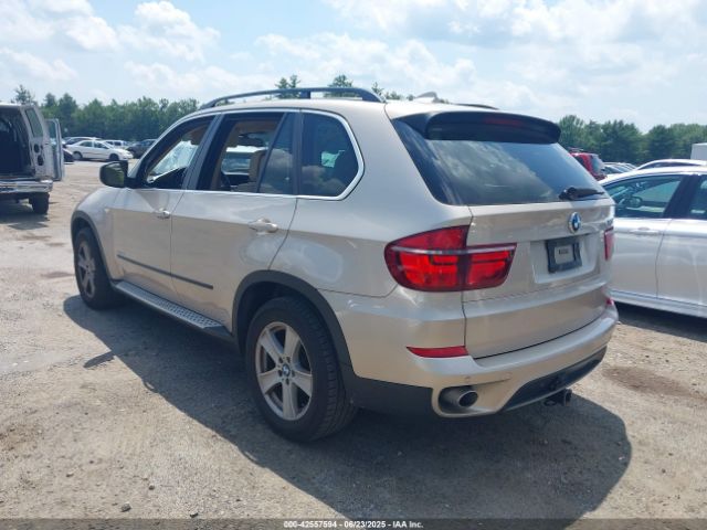 2013 BMW X5 5UXZW0C52D0B95023 Photo 2