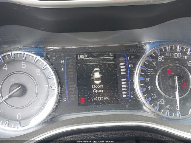 1C3CCCAB3FN571794 Chrysler 2015