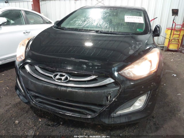 2013 Hyundai Elantra Gt მანქანა იყიდება აუქციონზე, vin: KMHD35LE4DU059463, აუქციონის ნომერი: 42557742