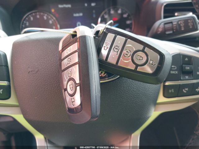 2022 FORD EXPLORER 1FMSK8DH0NGC02932 Photo 10