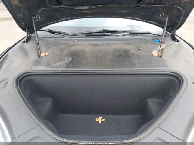 2019 TESLA MODEL S 5YJSA1E29KF300744 Photo 9