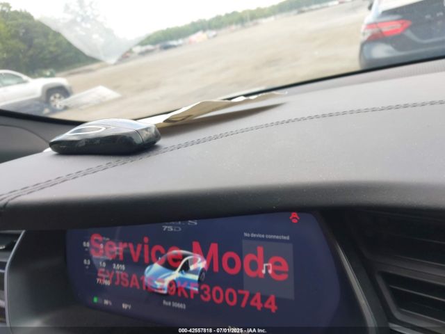 2019 TESLA MODEL S 5YJSA1E29KF300744 Photo 10