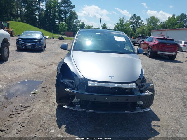 7SAYGDED1SF226587 Tesla Model Y