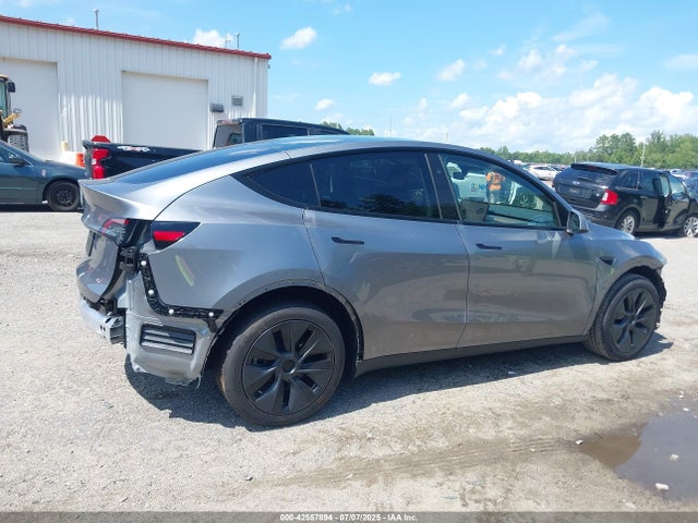 7SAYGDED1SF226587 Tesla Model Y