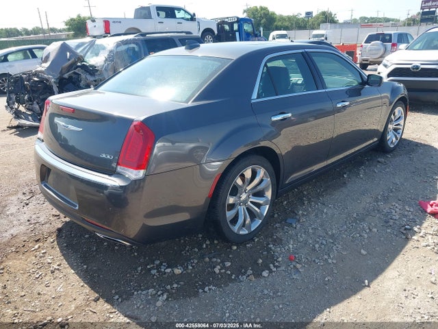 Chrysler 2019 2019 2C3CCAEG3KH613314 Image 4