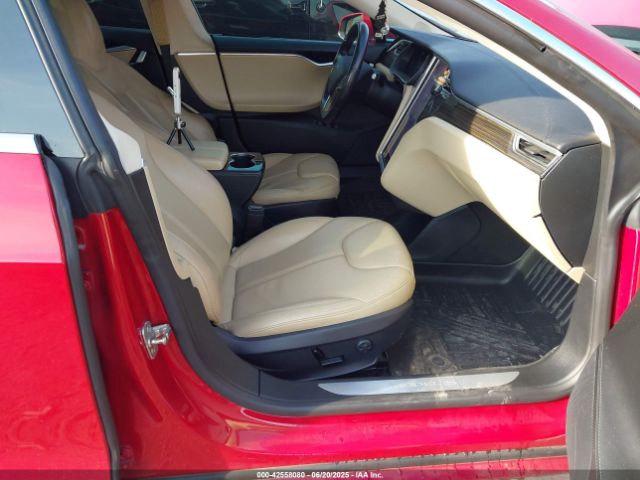 2014 TESLA MODEL S 5YJSA1H11EFP62545 Photo 4