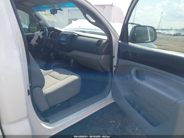 5TFNX4CN2EX034326 Toyota 2tr-fe
