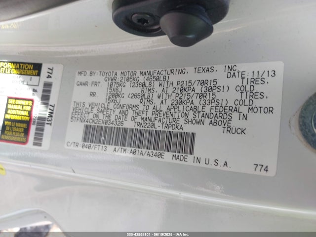 5TFNX4CN2EX034326 Toyota 2tr-fe