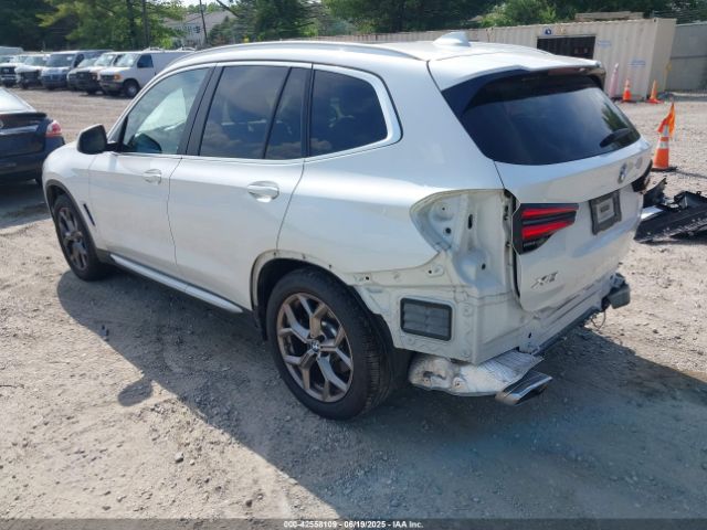 2022 BMW X3 5UX53DP09N9H43593 Photo 2