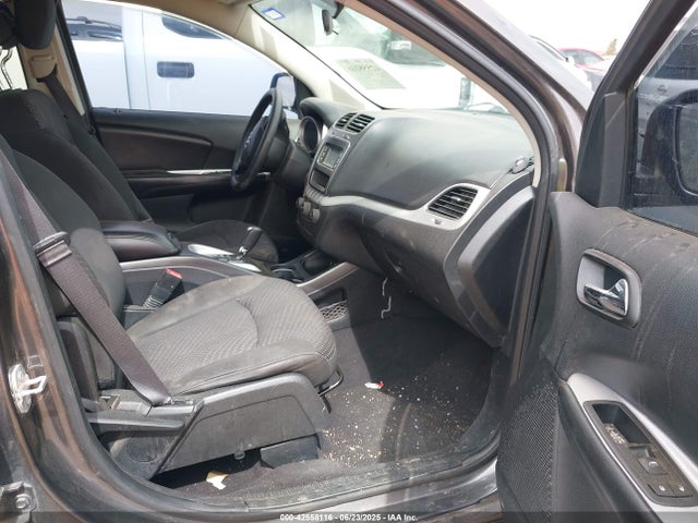 3C4PDCBGXGT130833 Dodge 2016