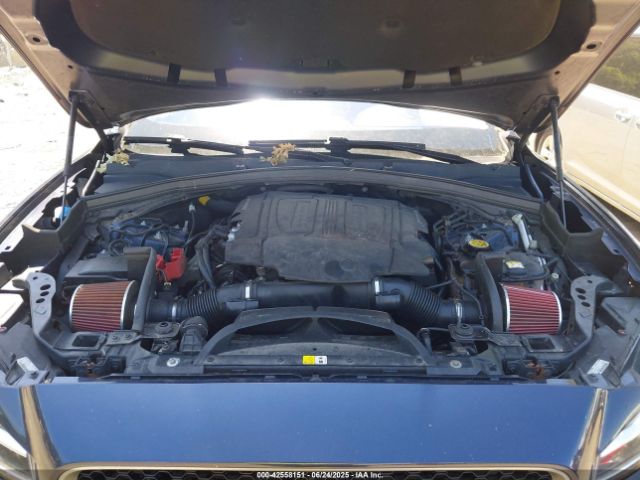 2017 JAGUAR F-PACE SADCM2BVXHA072629 Photo 9