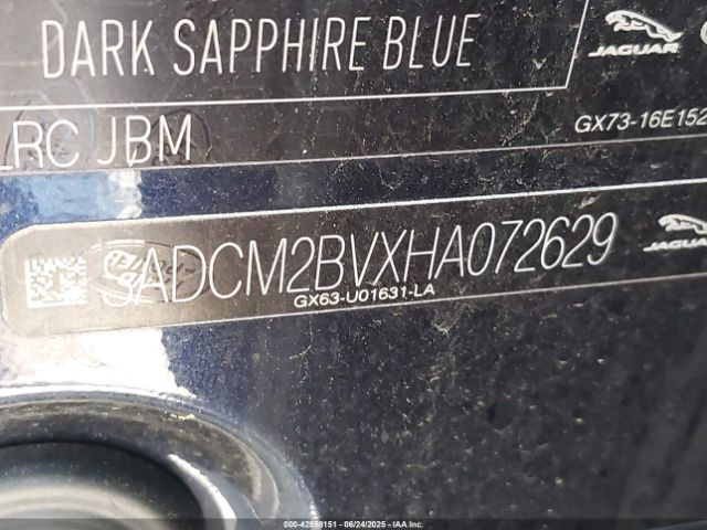 2017 JAGUAR F-PACE SADCM2BVXHA072629 Photo 8