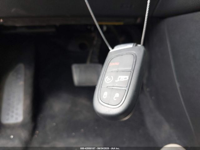 1C4PJLDS1EW241594 Jeep 2014