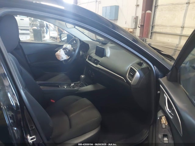 3MZBN1U79JM258567 Mazda pe