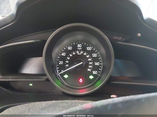 3MZBN1U79JM258567 Mazda pe