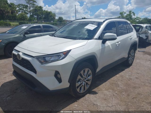 2021 TOYOTA RAV4 2T3C1RFV0MW107651 Photo 1