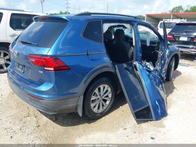 2018 VOLKSWAGEN TIGUAN 3VV1B7AX0JM028674 Photo 3