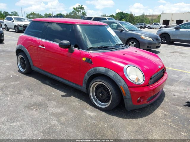 2010 MINI COOPER WMWMF3C5XATZ66894 Photo 0