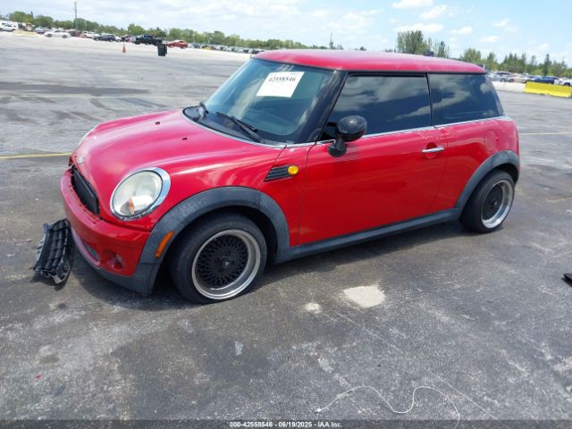 2010 MINI COOPER WMWMF3C5XATZ66894 Photo 1