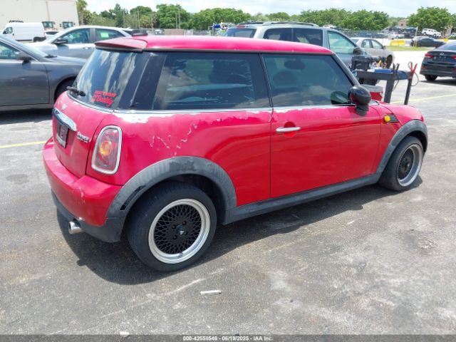 2010 MINI COOPER WMWMF3C5XATZ66894 Photo 3