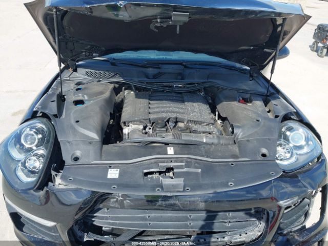 2017 PORSCHE CAYENNE WP1AA2A22HKA91607 Photo 9