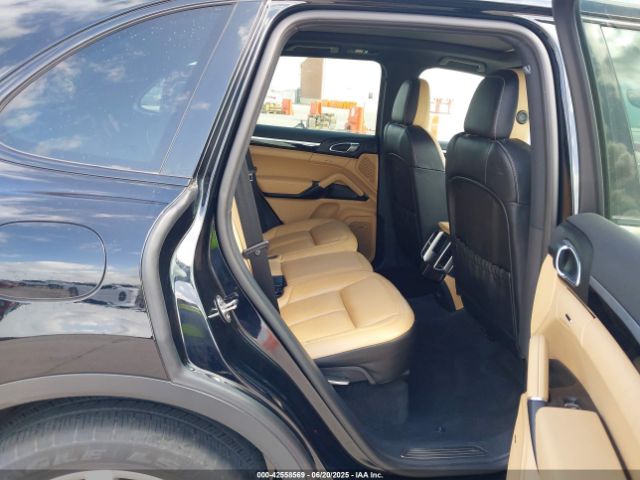2017 PORSCHE CAYENNE WP1AA2A22HKA91607 Photo 7