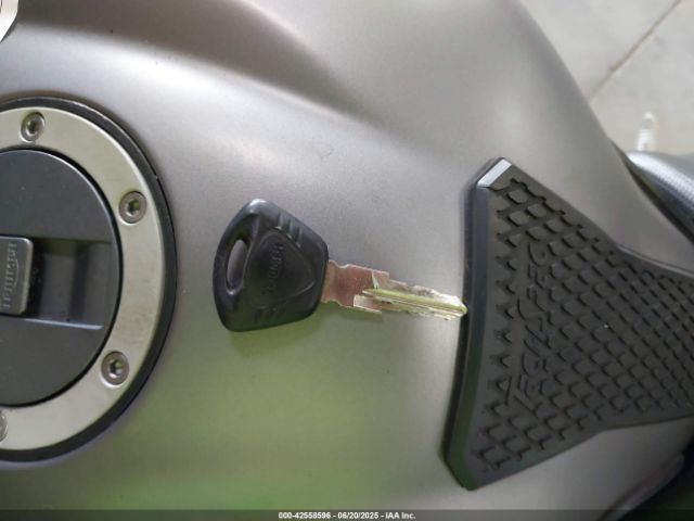 2014 TRIUMPH MOTORCYCLE STREET TRIPLE SMTL03NEXET625192 Photo 10