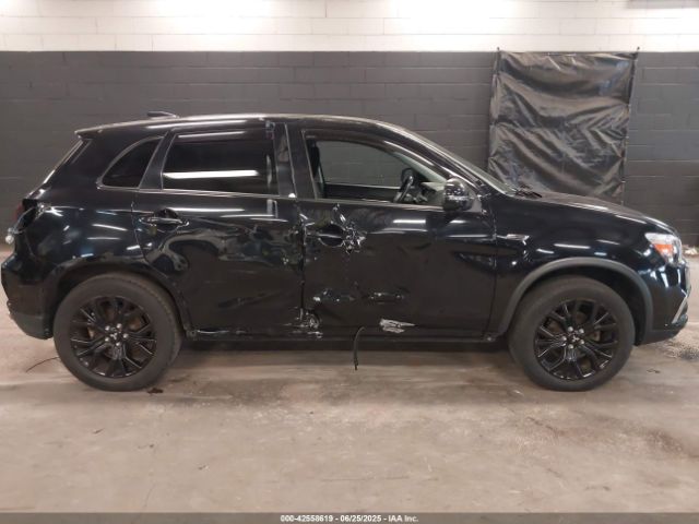 2018 MITSUBISHI OUTLANDER SPORT JA4AP3AU8JZ024640 Photo 5
