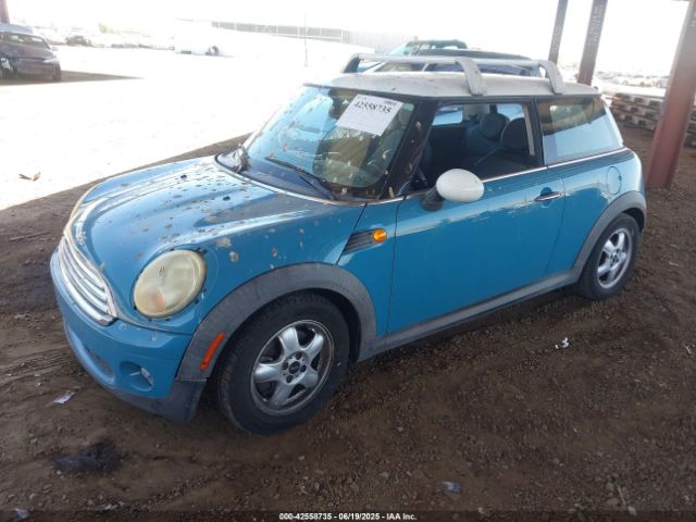 2008 MINI COOPER WMWMF33538TU66389 Photo 1
