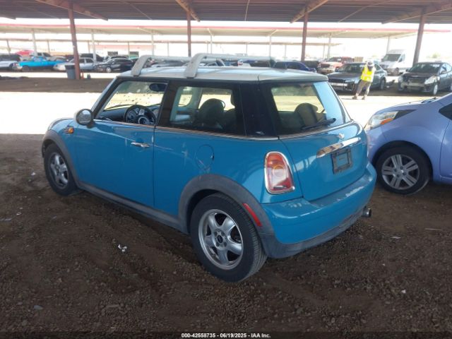 2008 MINI COOPER WMWMF33538TU66389 Photo 2