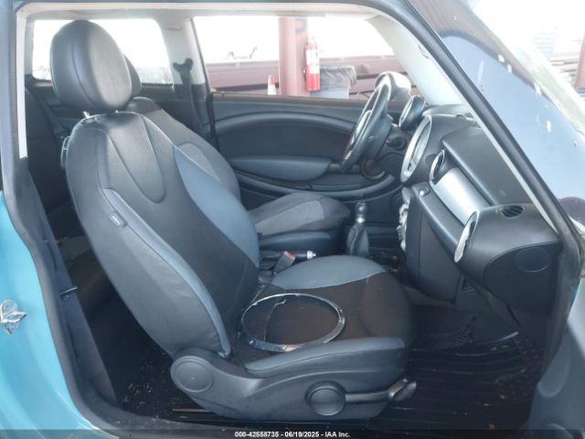 2008 MINI COOPER WMWMF33538TU66389 Photo 4